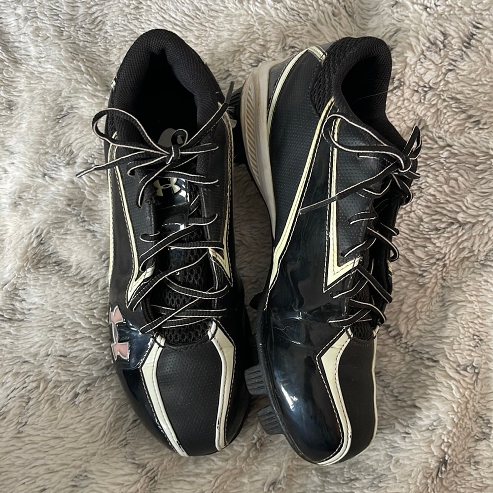 Girls cleats size 6.5